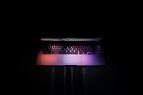 Laptop stands Black Friday – Oakywood elevation reimagined